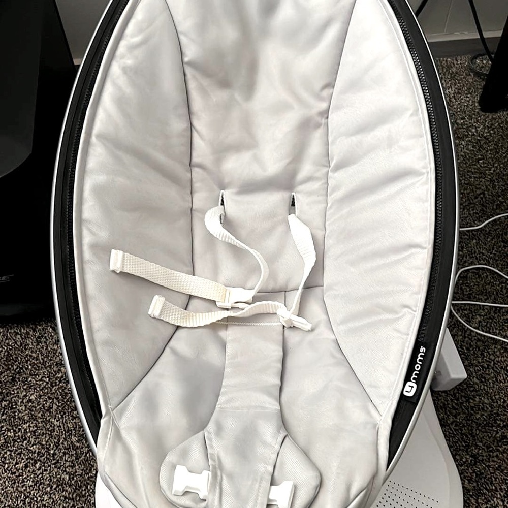 Mamaroo 4moms